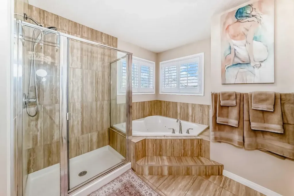71 Hillcrest Street SW Airdrie AB T4B 0Y7