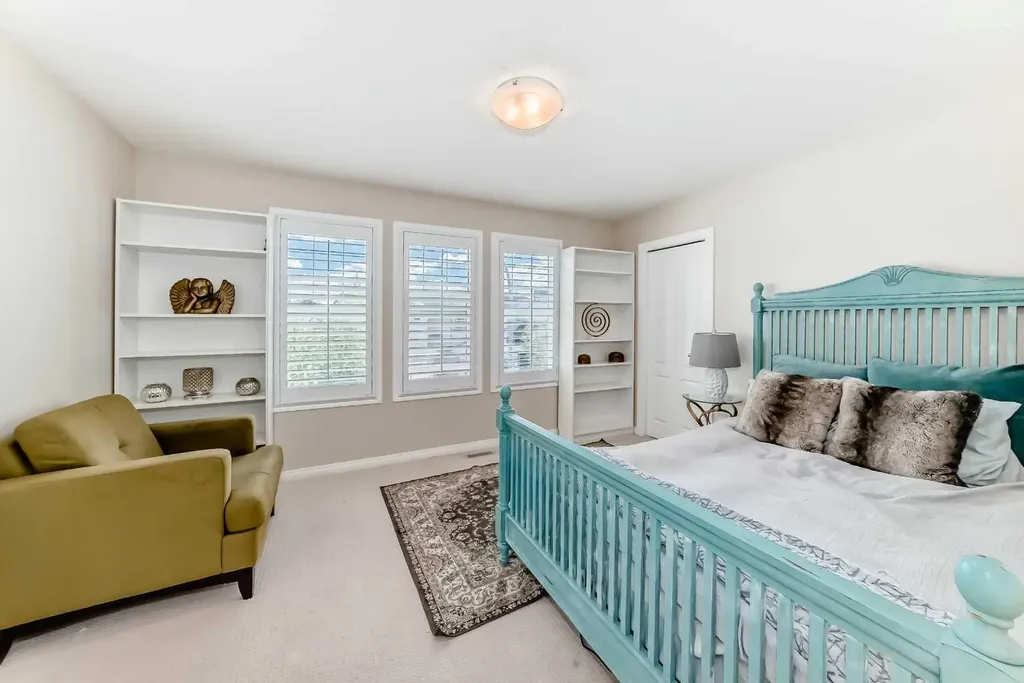 71 Hillcrest Street SW Airdrie AB T4B 0Y7