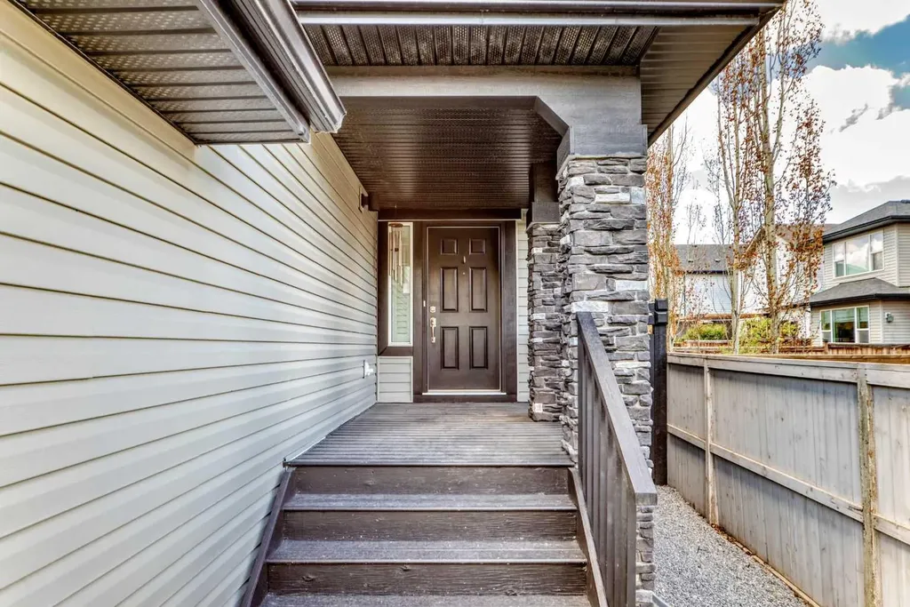 71 Hillcrest Street SW Airdrie AB T4B 0Y7