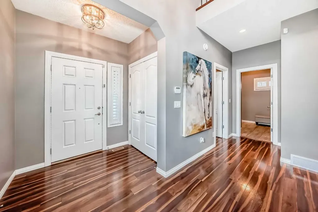 71 Hillcrest Street SW Airdrie AB T4B 0Y7