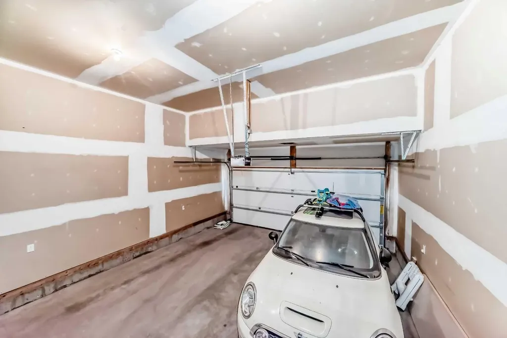 71 Hillcrest Street SW Airdrie AB T4B 0Y7