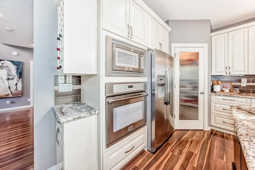 71 Hillcrest Street SW Airdrie AB T4B 0Y7
