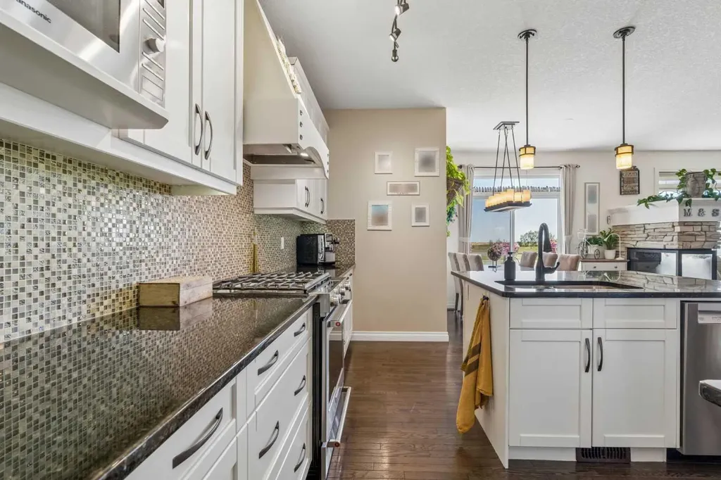 280 Rainbow Falls Way Chestermere AB T1X 0T1