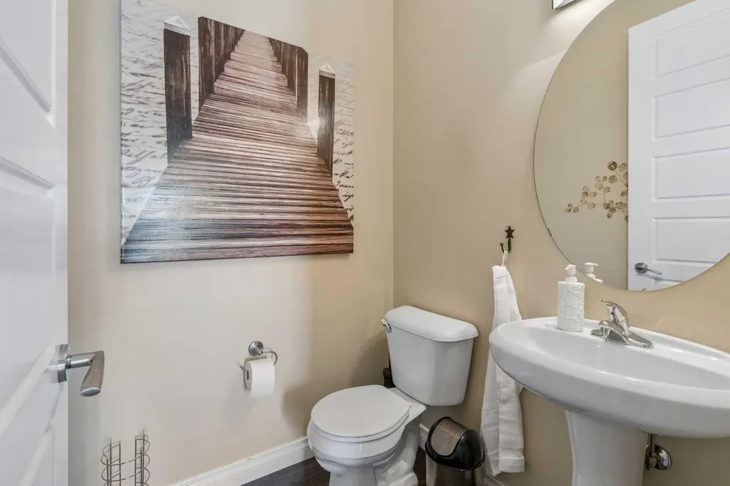 280 Rainbow Falls Way Chestermere AB T1X 0T1