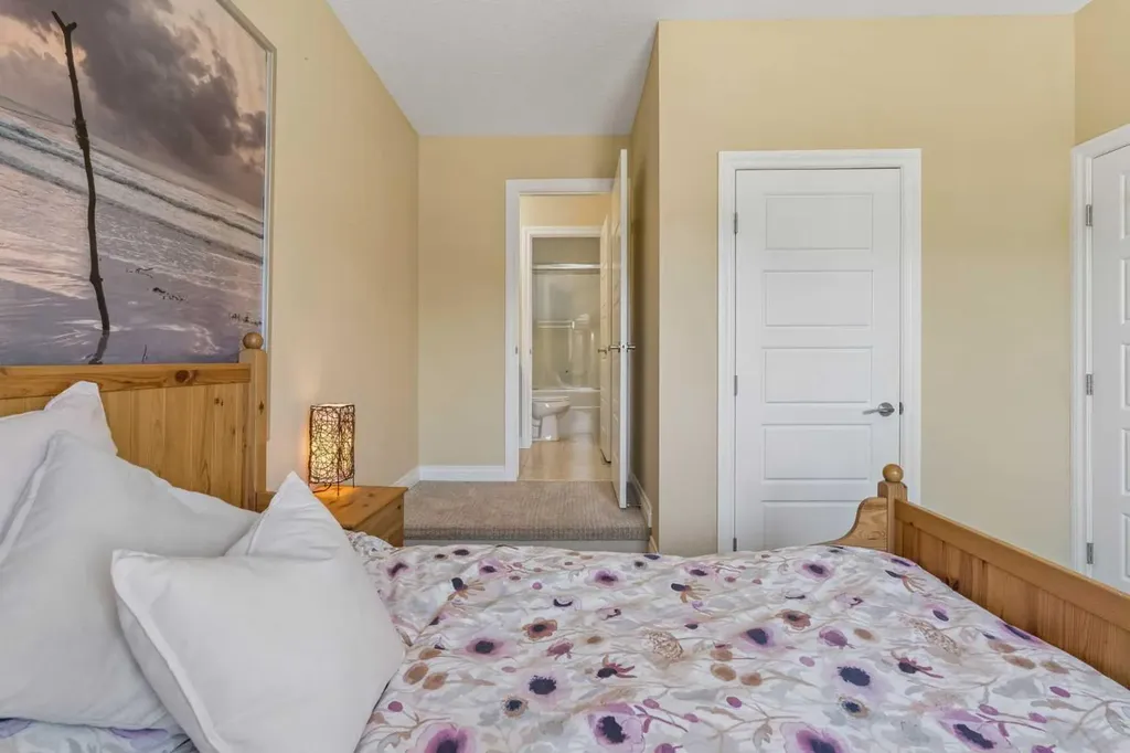 280 Rainbow Falls Way Chestermere AB T1X 0T1