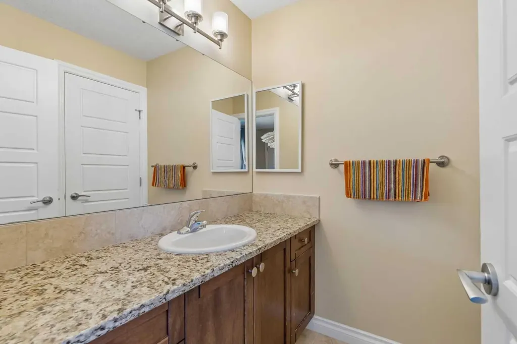 280 Rainbow Falls Way Chestermere AB T1X 0T1