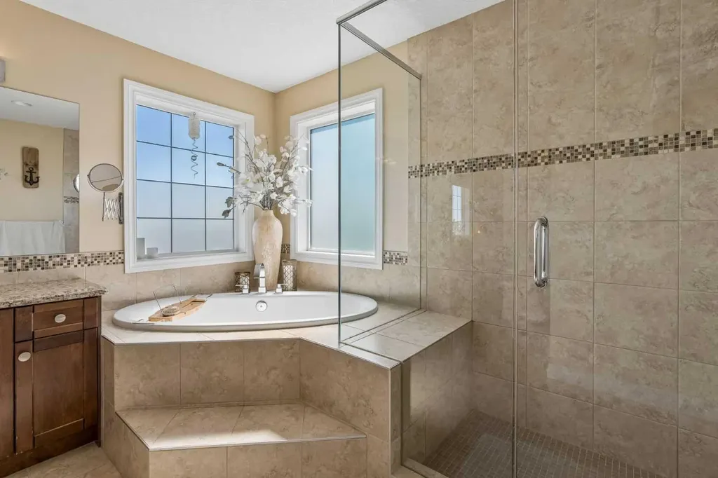 280 Rainbow Falls Way Chestermere AB T1X 0T1