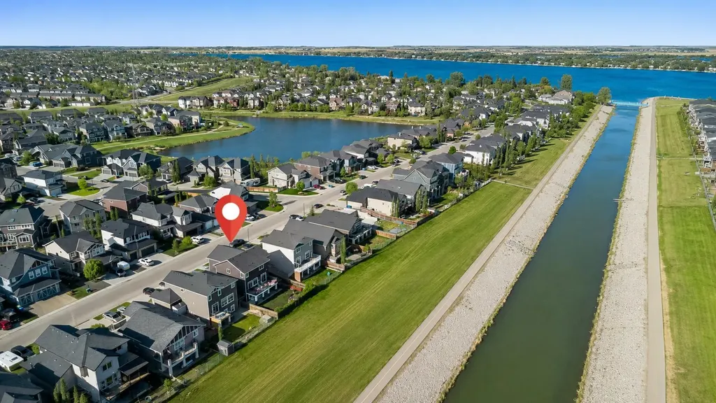 280 Rainbow Falls Way Chestermere AB T1X 0T1