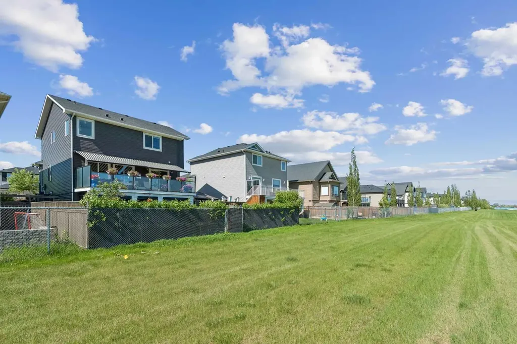280 Rainbow Falls Way Chestermere AB T1X 0T1