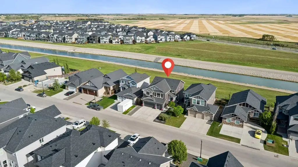 280 Rainbow Falls Way Chestermere AB T1X 0T1
