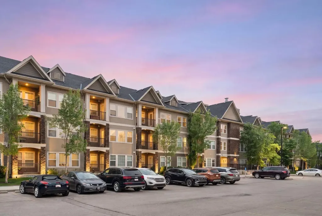 200 Cranfield Common SE Calgary AB T3M 1S2