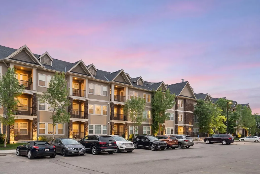200 Cranfield Common SE Calgary AB T3M 1S2