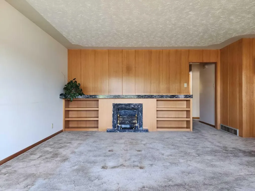 1405 13 Avenue N Lethbridge AB T1H 1T3