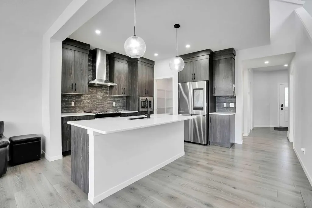1014 Bayview Rise SW Airdrie AB T4B 5K4