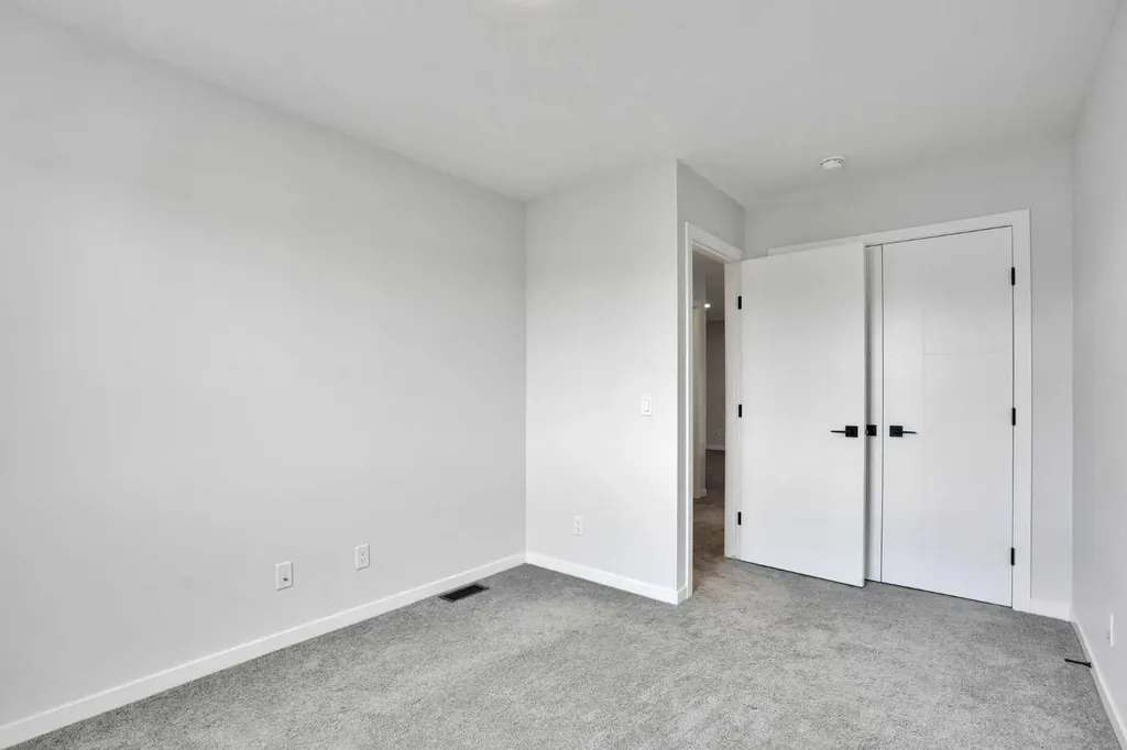 1014 Bayview Rise SW Airdrie AB T4B 5K4