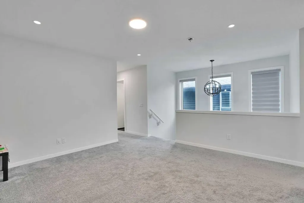 1014 Bayview Rise SW Airdrie AB T4B 5K4