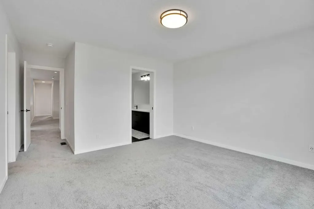 1014 Bayview Rise SW Airdrie AB T4B 5K4