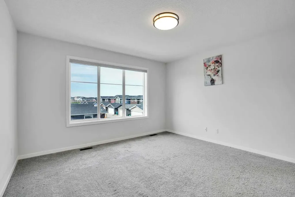 1014 Bayview Rise SW Airdrie AB T4B 5K4