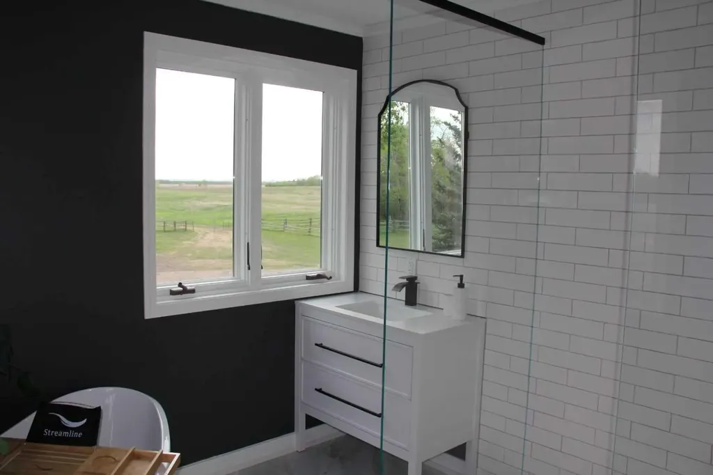 40032 Range Road 220 Rural Lacombe County AB T0B 3C0