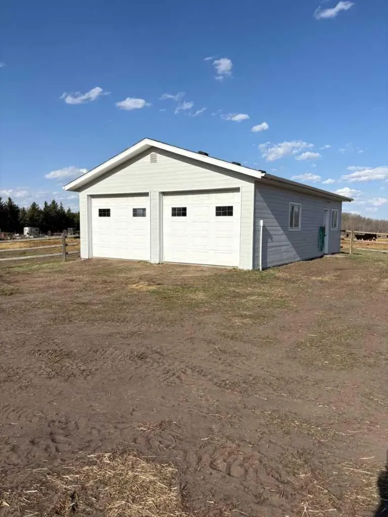 40032 Range Road 220 Rural Lacombe County AB T0B 3C0