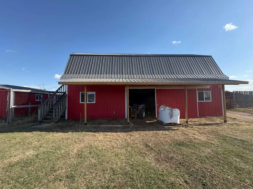 40032 Range Road 220 Rural Lacombe County AB T0B 3C0
