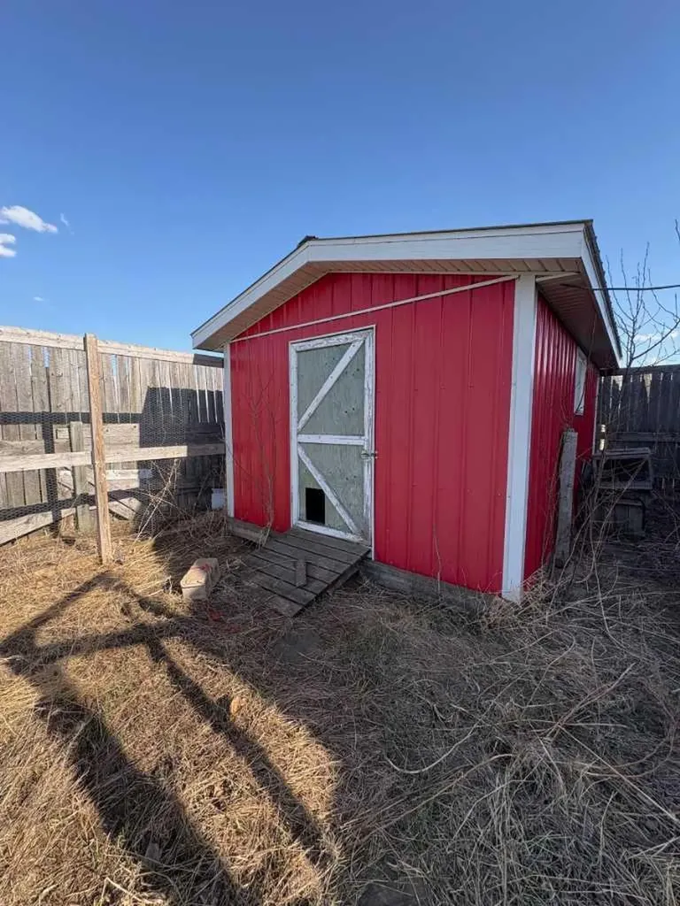 40032 Range Road 220 Rural Lacombe County AB T0B 3C0