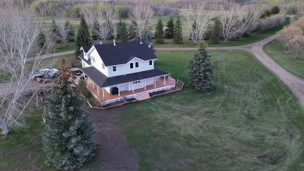 40032 Range Road 220 Rural Lacombe County AB T0B 3C0