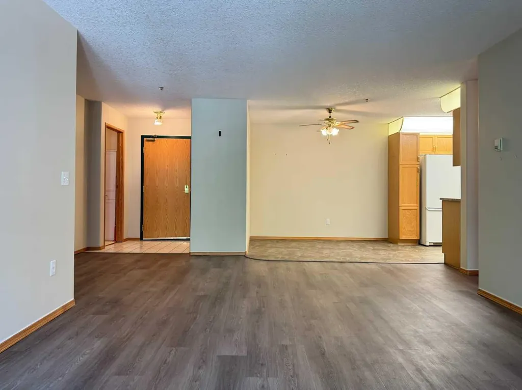 75 1 Avenue S Lethbridge AB T1J 4R2