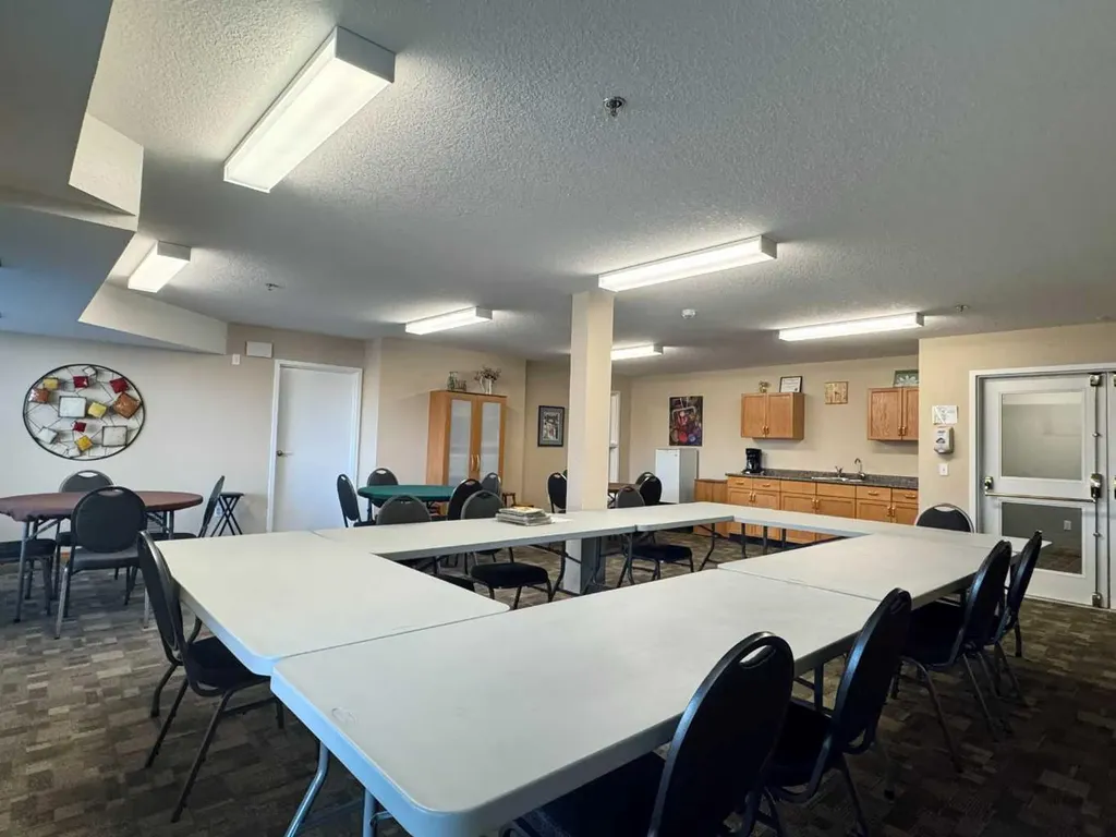 75 1 Avenue S Lethbridge AB T1J 4R2