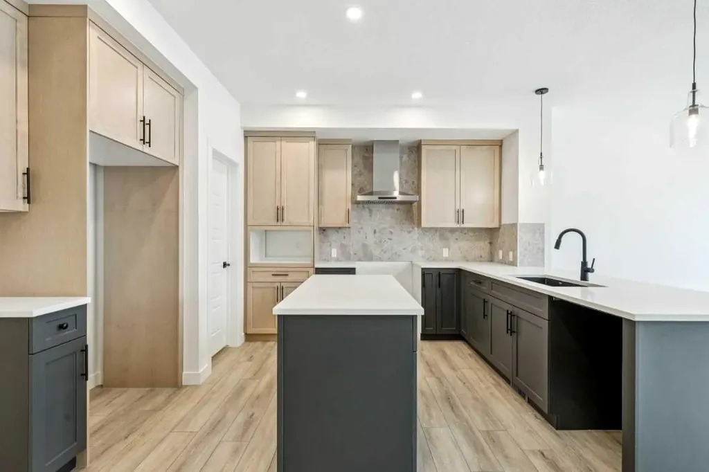 112 Amblefield Grove NW Calgary AB T3P2L4