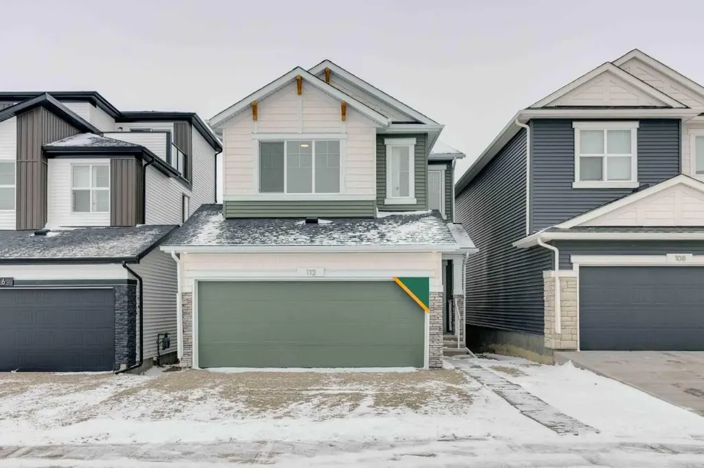 112 Amblefield Grove NW Calgary AB T3P2L4