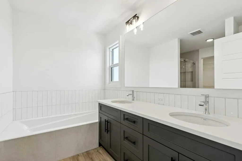 112 Amblefield Grove NW Calgary AB T3P2L4