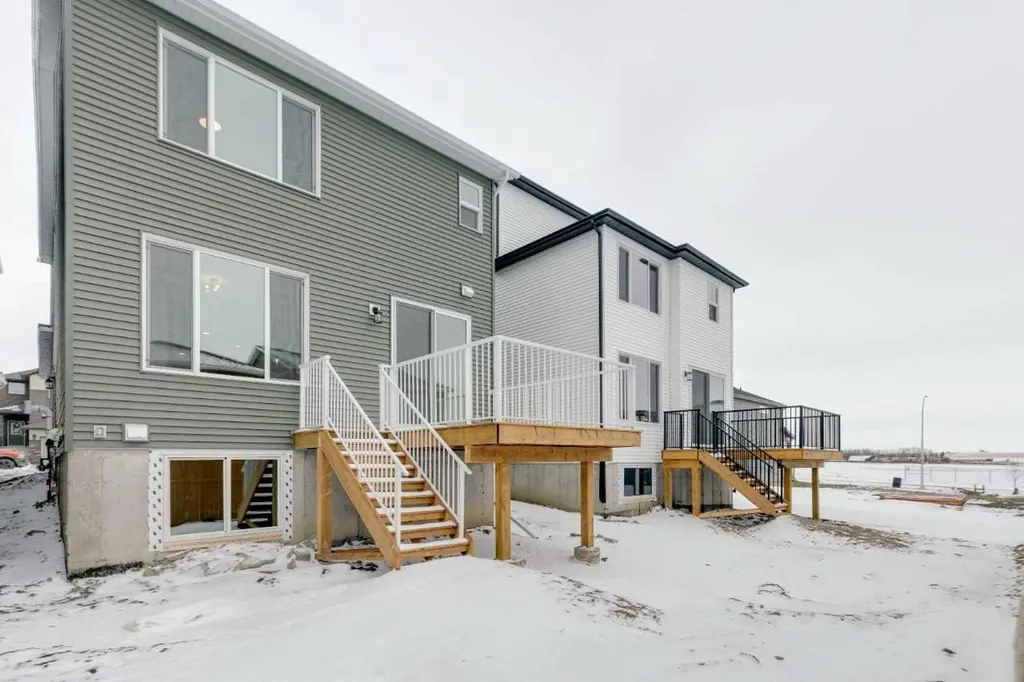 112 Amblefield Grove NW Calgary AB T3P2L4