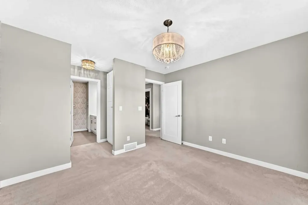 125 Walgrove Cove SE Calgary AB T2X 4E1