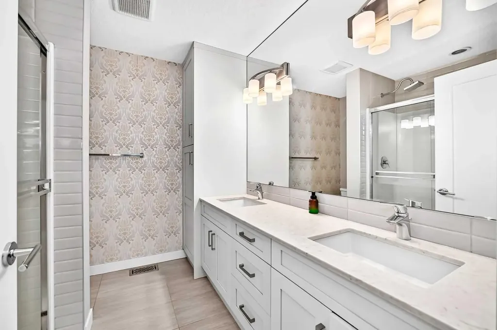 125 Walgrove Cove SE Calgary AB T2X 4E1