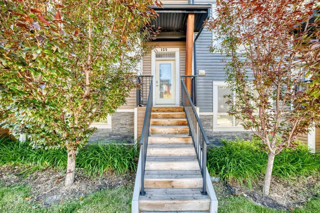 125 Walgrove Cove SE Calgary AB T2X 4E1