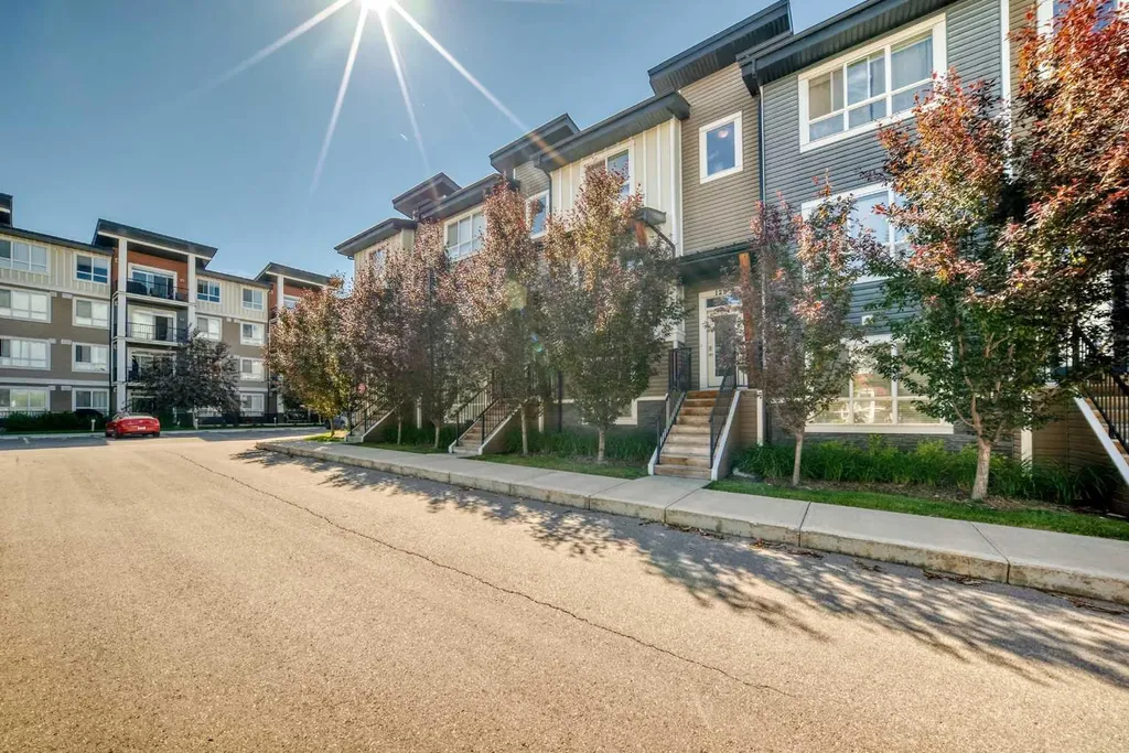 125 Walgrove Cove SE Calgary AB T2X 4E1