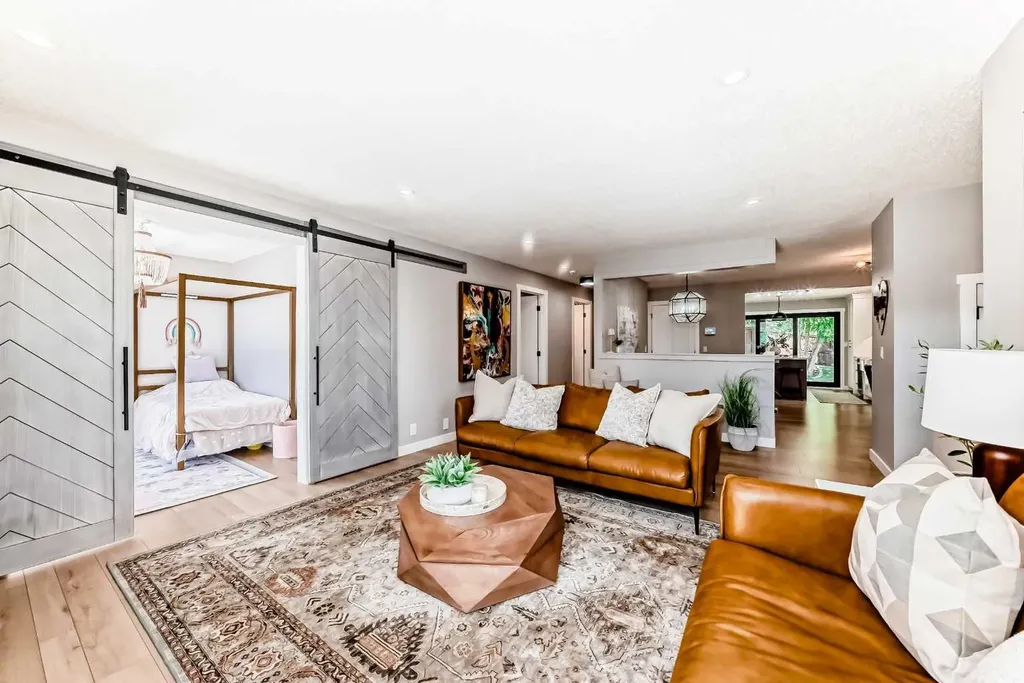 96 Coach Gate Way SW Calgary AB T3H 1Z7