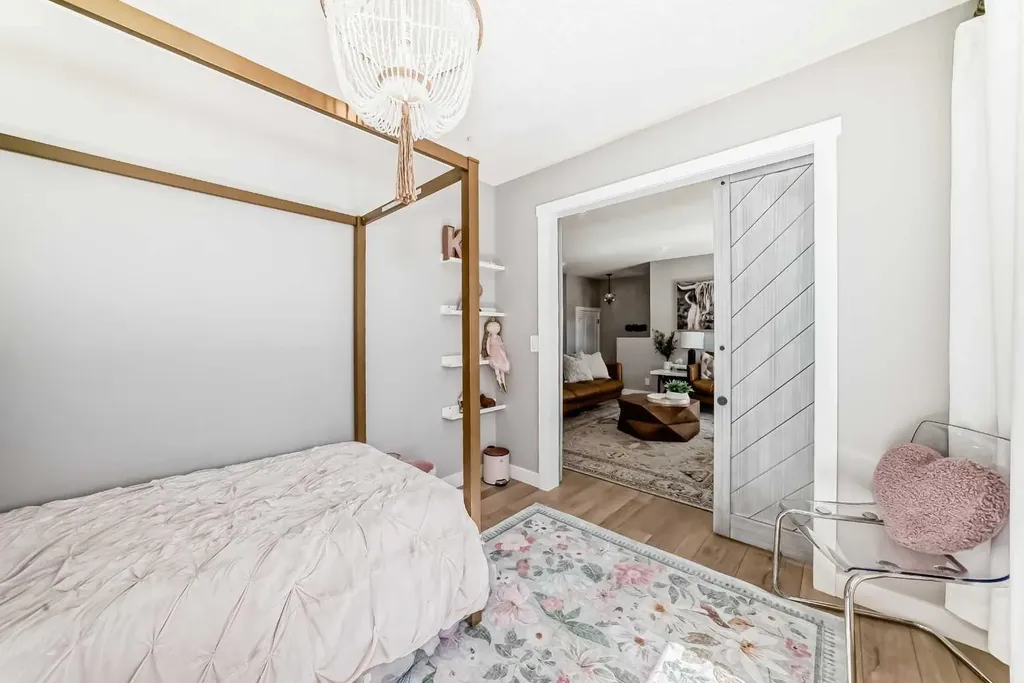 96 Coach Gate Way SW Calgary AB T3H 1Z7