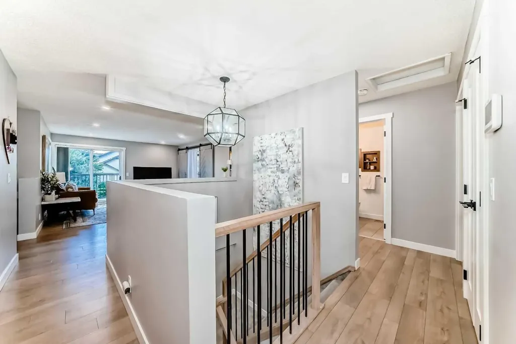 96 Coach Gate Way SW Calgary AB T3H 1Z7