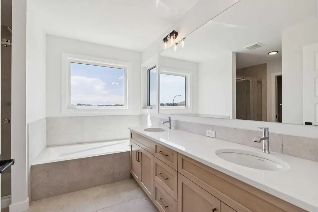 462 Bighorn Avenue SW Calgary AB T2Y1C8