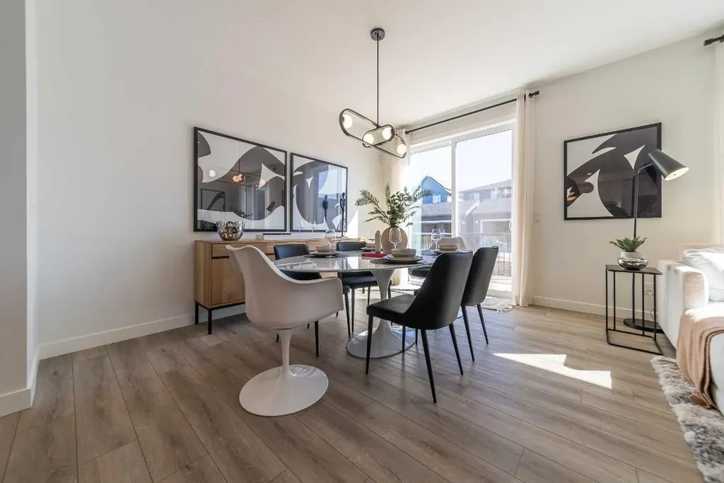 462 Bighorn Avenue SW Calgary AB T2Y1C8