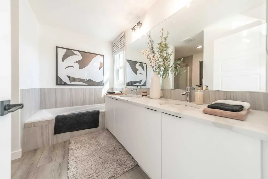 462 Bighorn Avenue SW Calgary AB T2Y1C8