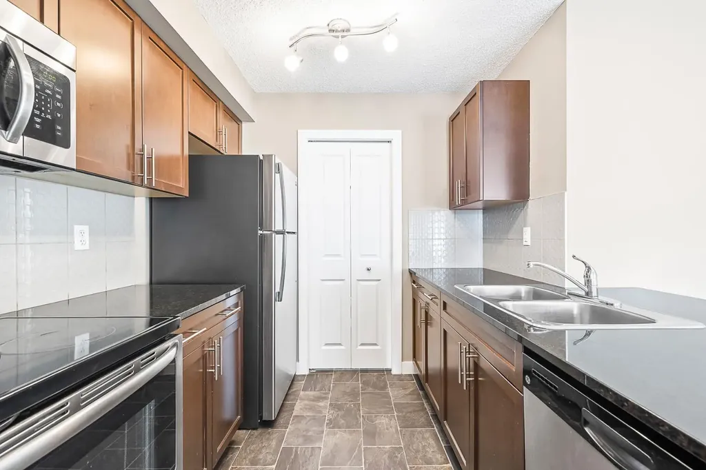 625 Glenbow Drive Cochrane AB T4C0S9