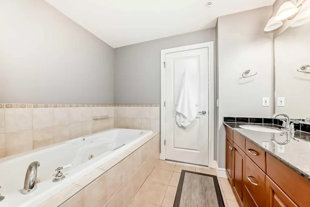 920 5 Avenue SW Calgary AB T2P5P6