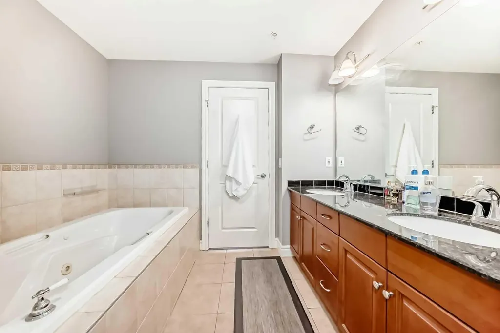 920 5 Avenue SW Calgary AB T2P5P6