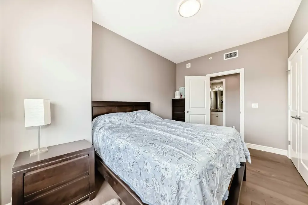 920 5 Avenue SW Calgary AB T2P5P6