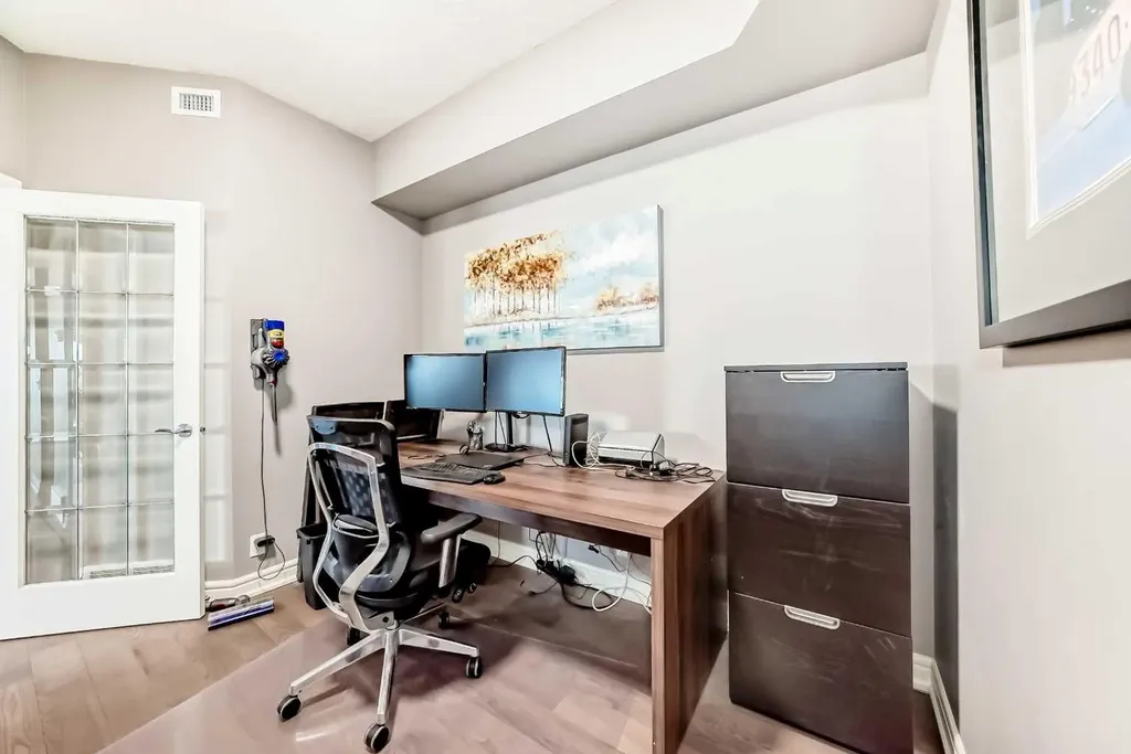 920 5 Avenue SW Calgary AB T2P5P6