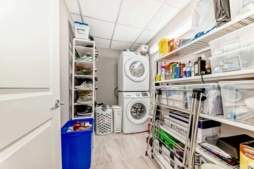 920 5 Avenue SW Calgary AB T2P5P6