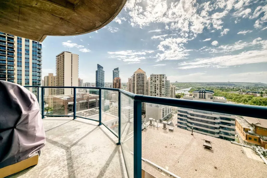 920 5 Avenue SW Calgary AB T2P5P6